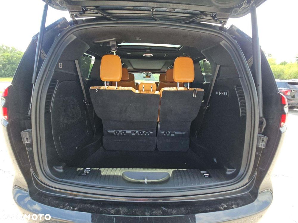 Chrysler Pacifica - 11