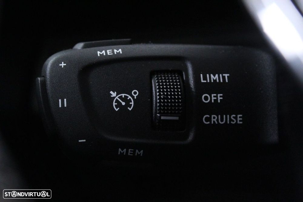 Peugeot 5008 1.5 BlueHDi Allure Pack EAT8 - 26