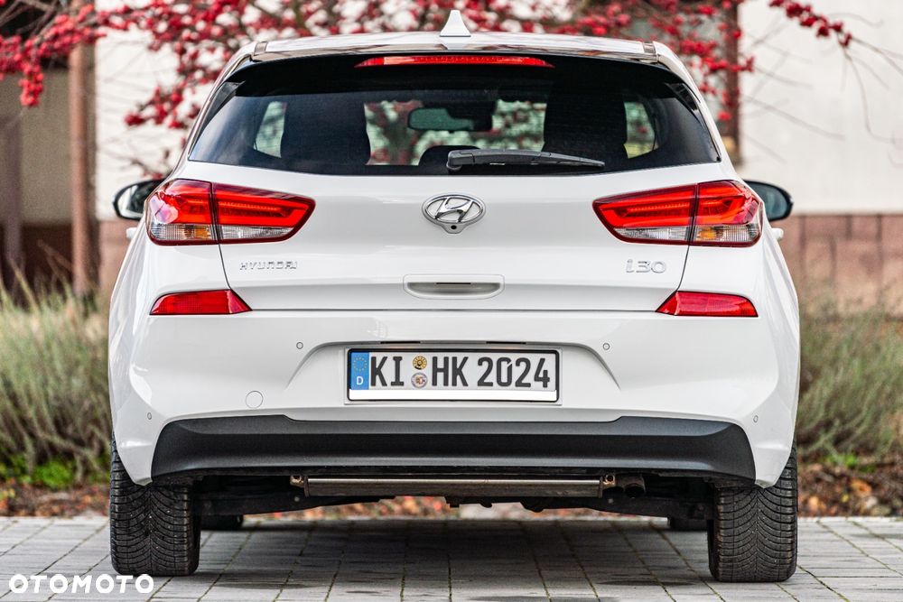 Hyundai i30 1.6 CRDi Premium - 17