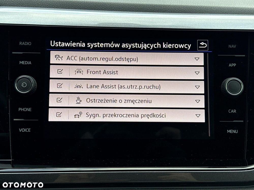 Volkswagen Taigo - 25