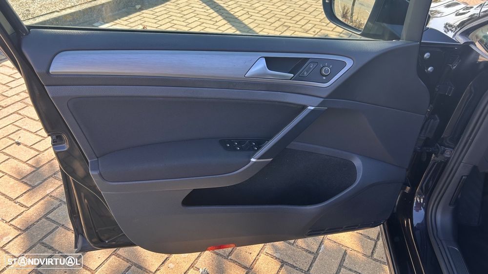 VW Golf Variant 1.6 TDi GPS Edition - 28