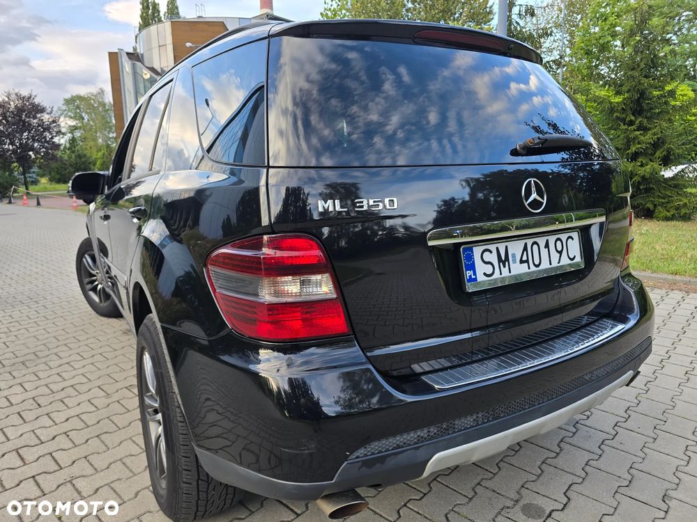 Mercedes-Benz ML 350 4-Matic - 24