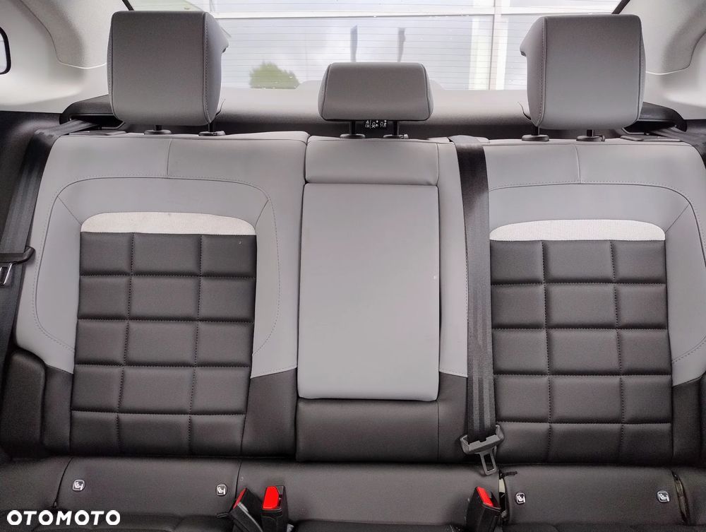 Citroën C4X 1.2 mHEV Max eDCT6 - 29