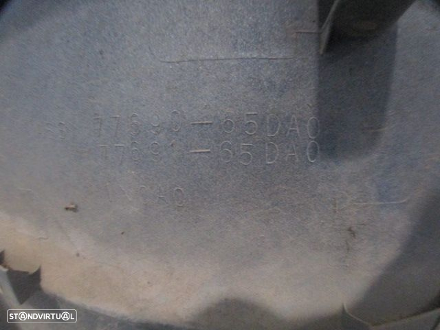 Grelha Friso 7769065DA0 7769165DA0 SUZUKI GRAND VITARA 1 BREAK 1999 2.0TDI 90CV 5P PRETO TE Painel Porta TE Danificado - 7