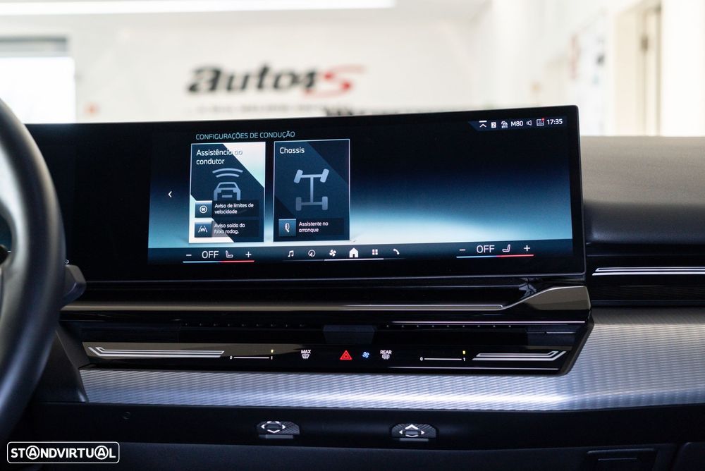 BMW 520 d Pack Desportivo M - 29
