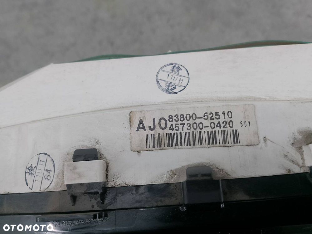 LICZNIK TOYOTA YARIS VERSO 83800-52510 457300-0420  DENSO 1.3 16V - 7