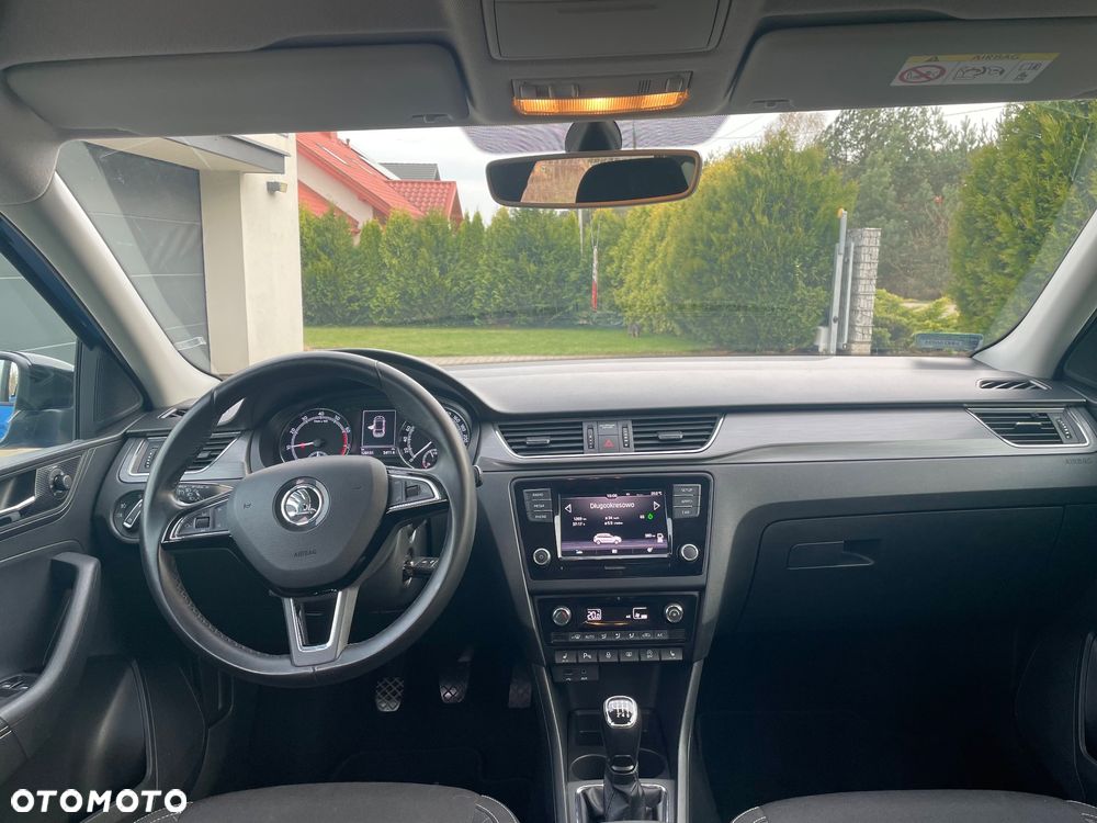 Skoda RAPID Spb 1.0 TSI Style - 12