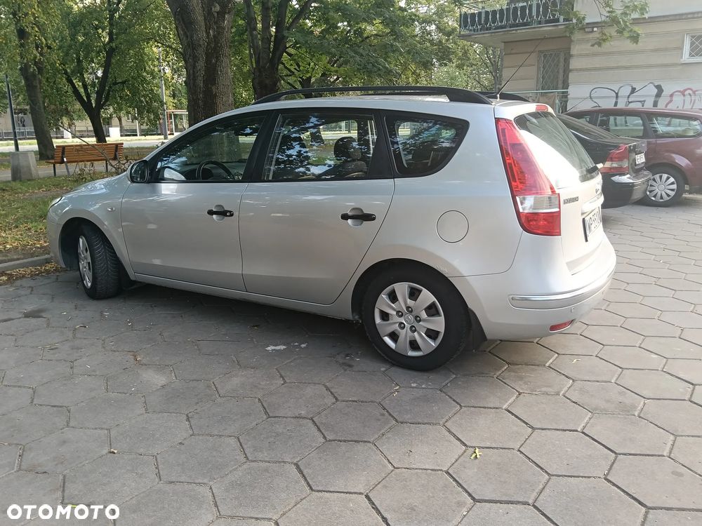 Hyundai i30 1.6 Classic - 14