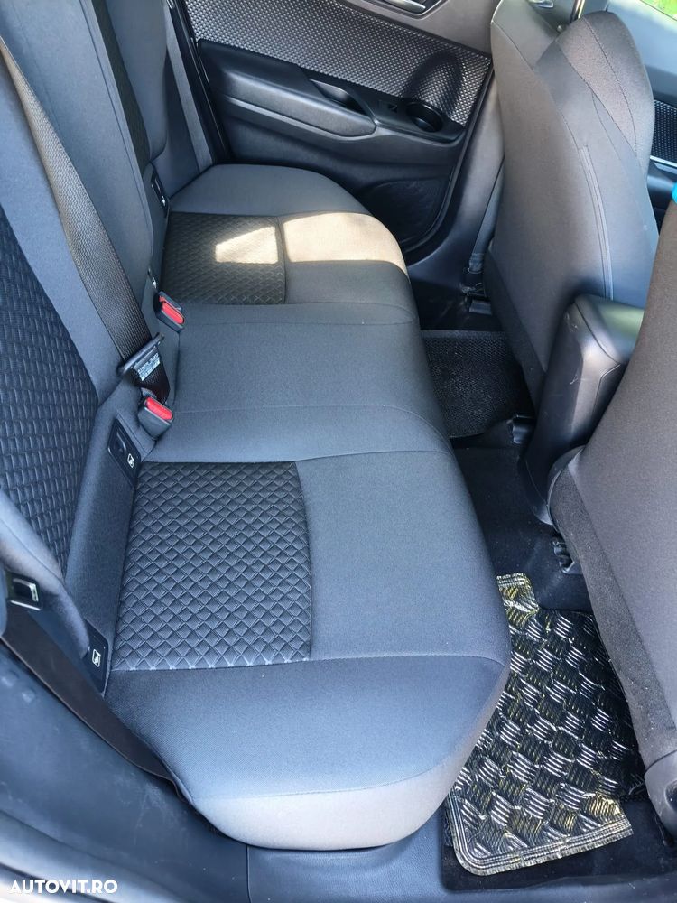 Toyota C-HR 1.2 Turbo 4x2 CVT C-enter - 11