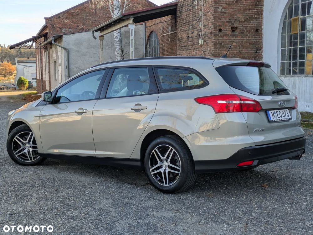 Ford Focus Turnier 1.5 EcoBoost Start-Stopp-System Business Edition - 13