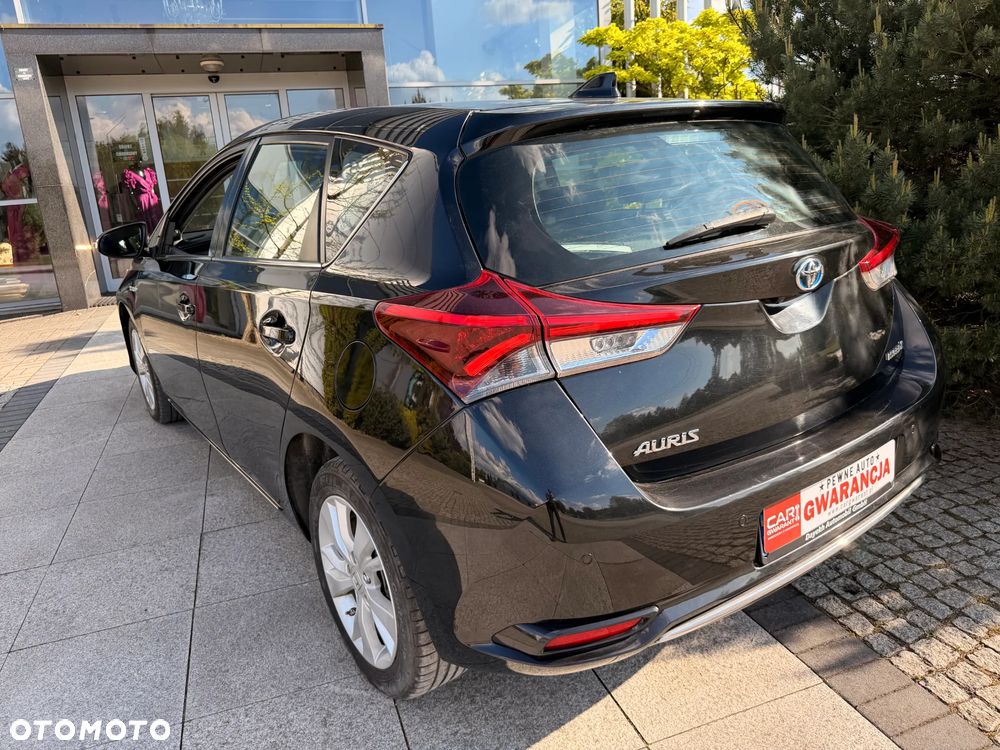 Toyota Auris 1.8 HSD Prestige NAVI - 17