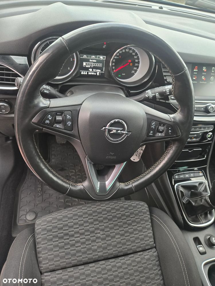 Opel Astra 1.6 BiTrb D (CDTI) Start/Stop Business - 19