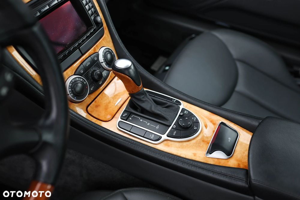 Mercedes-Benz SL 500 - 26