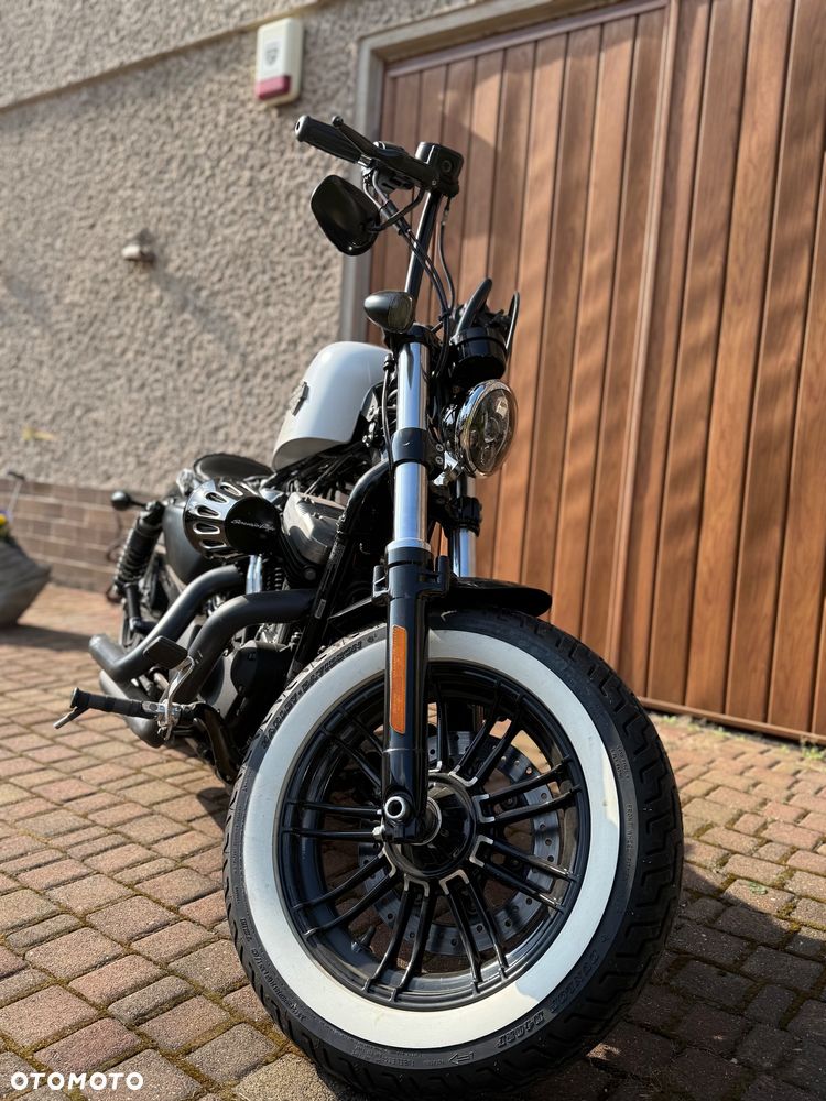 Harley-Davidson Sportster Forty-Eight - 2