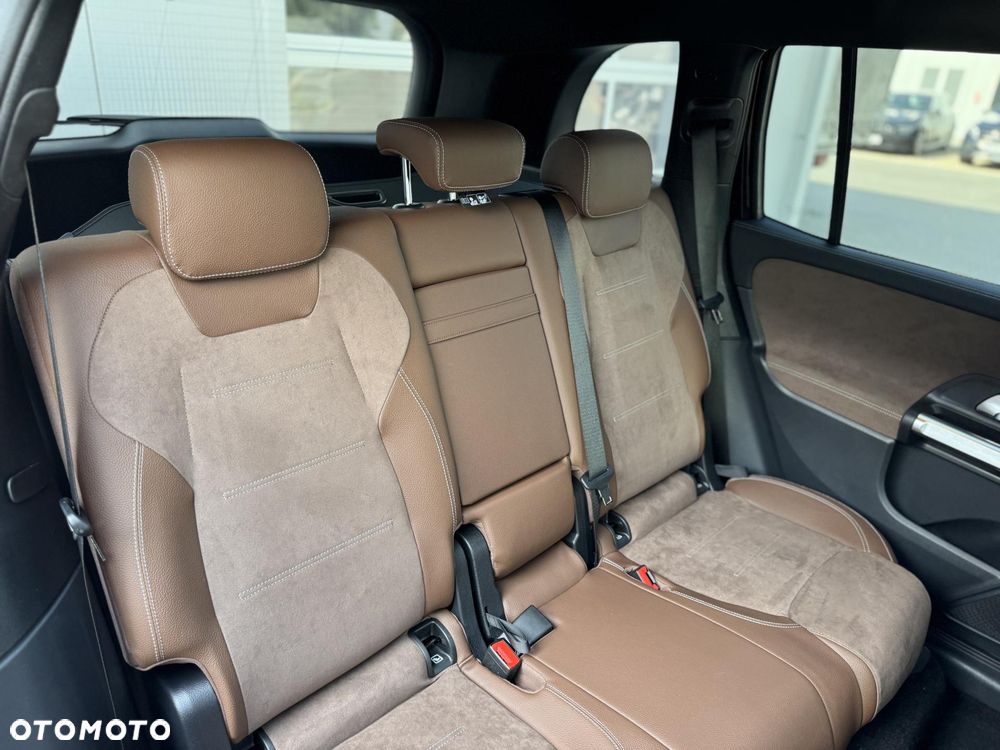Mercedes-Benz GLB 200 AMG Line 7G-DCT - 13