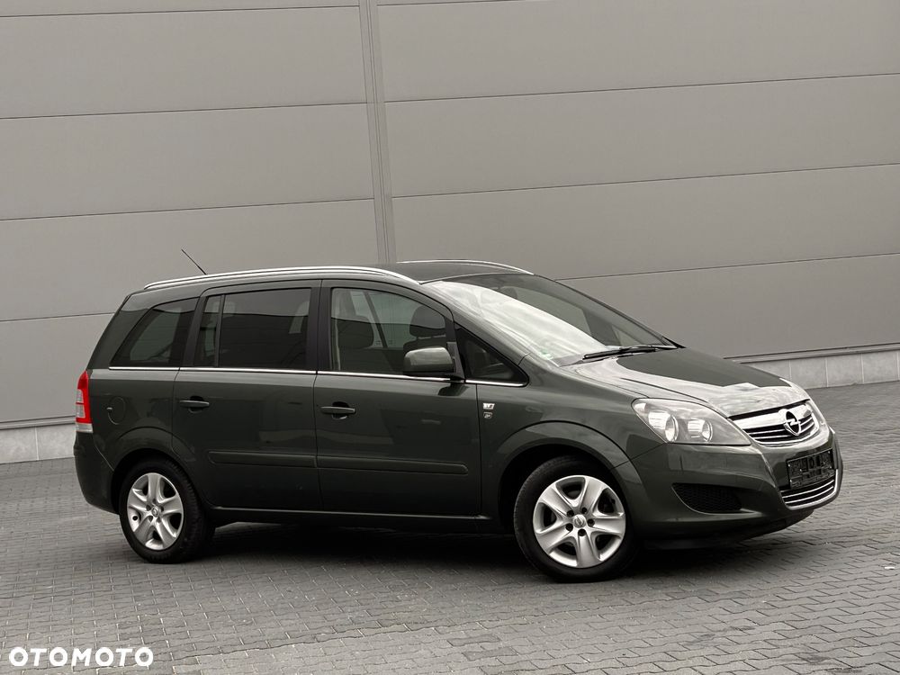 Opel Zafira 1.8 Cosmo - 9