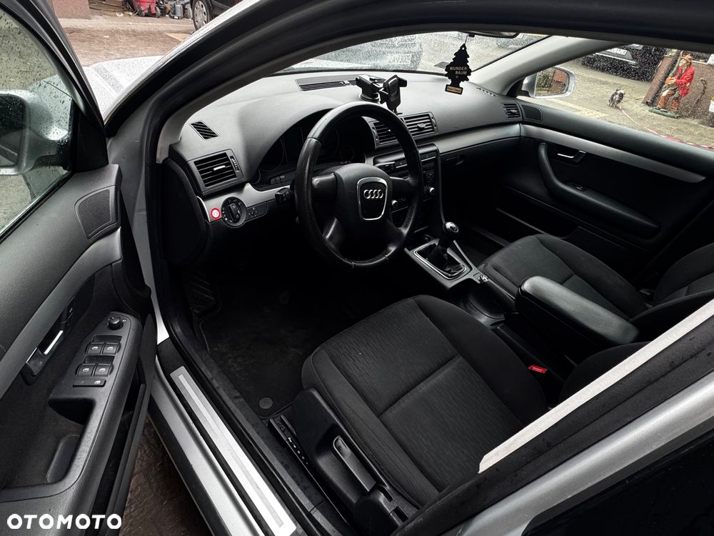 Audi A4 Avant 1.6 - 7