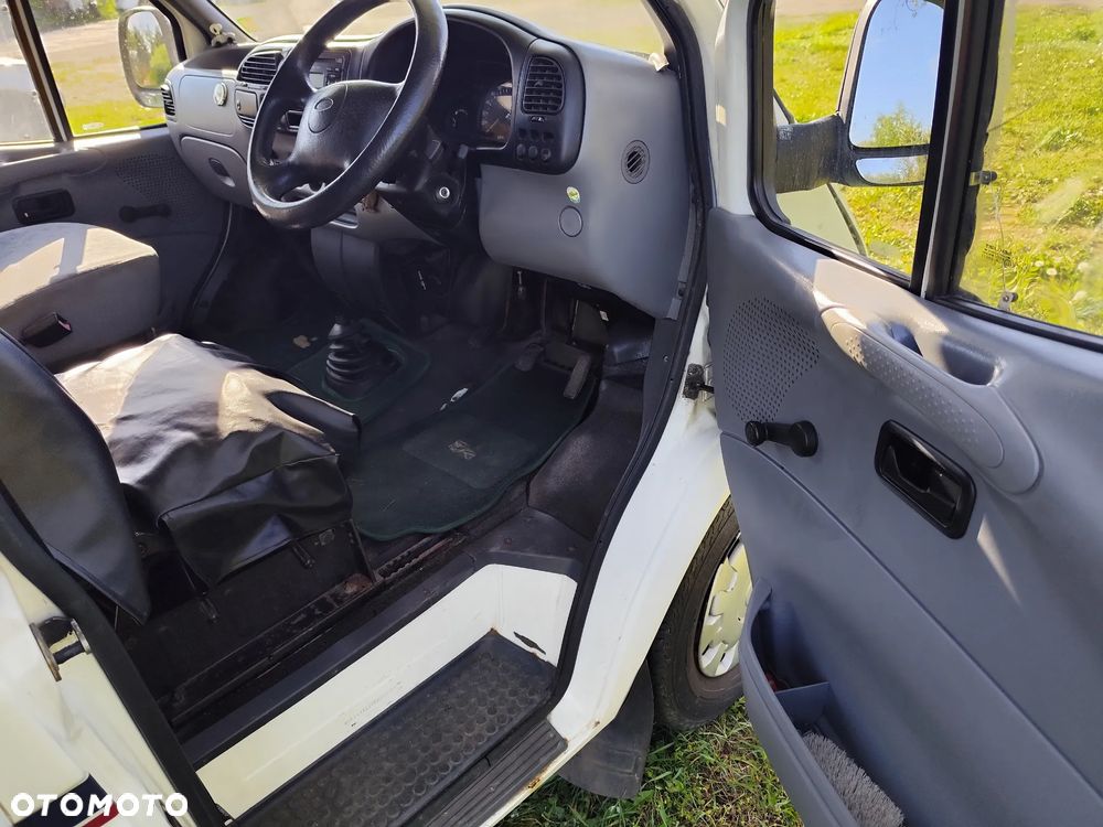 Ford Transit - 10