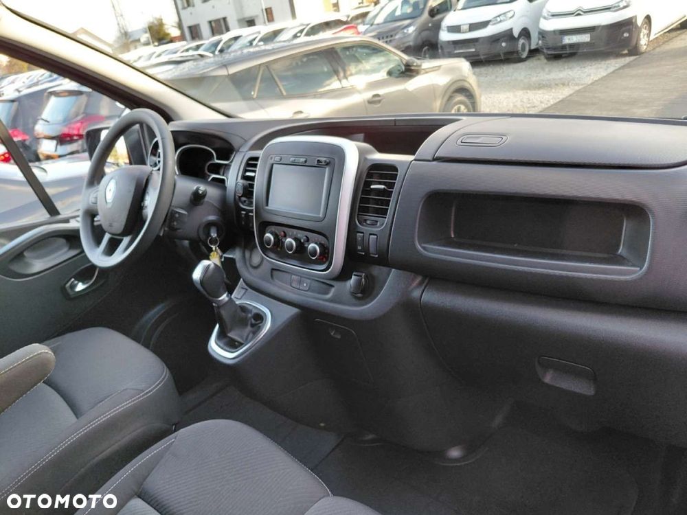 Renault TRAFIC - 16