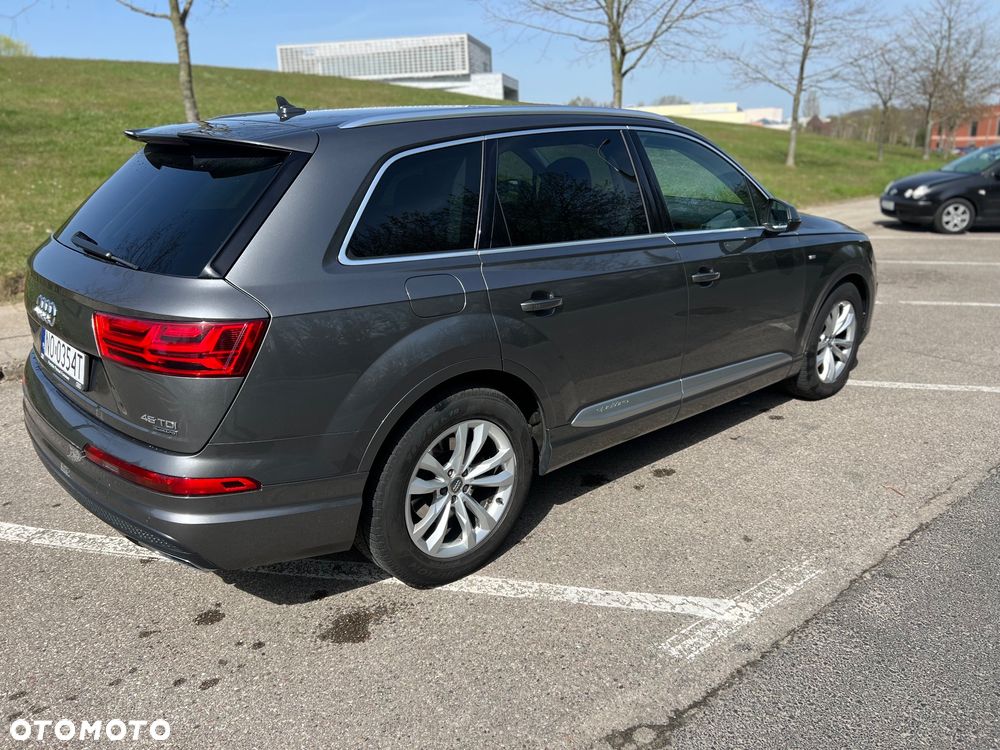 Audi Q7 - 10