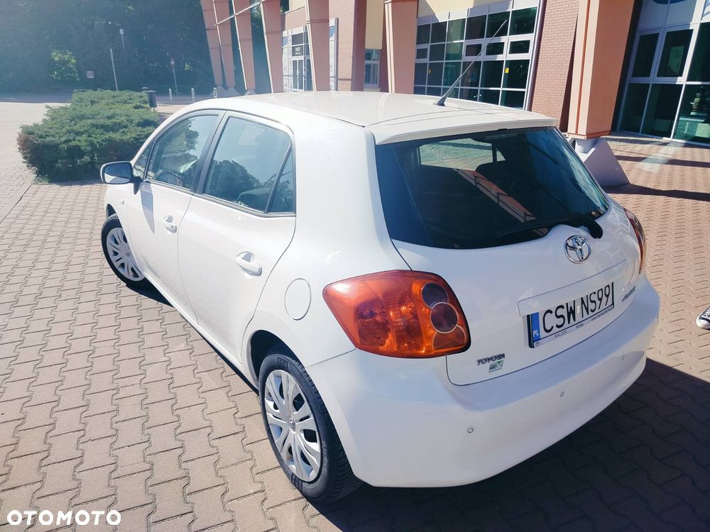 Toyota Auris 1.4 D-4D Luna - 9