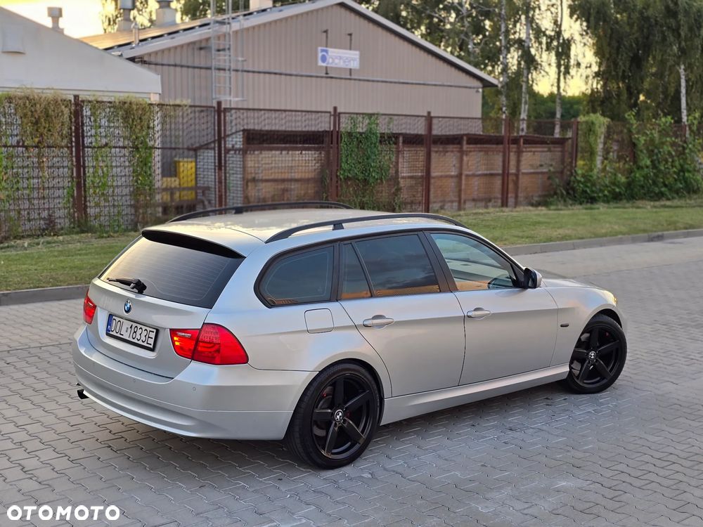 BMW Seria 3 318d - 5