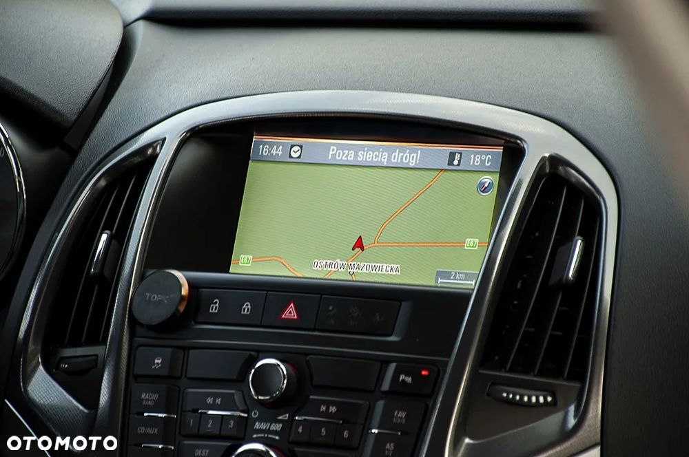 Opel Astra 1.4 Turbo Cosmo - 26