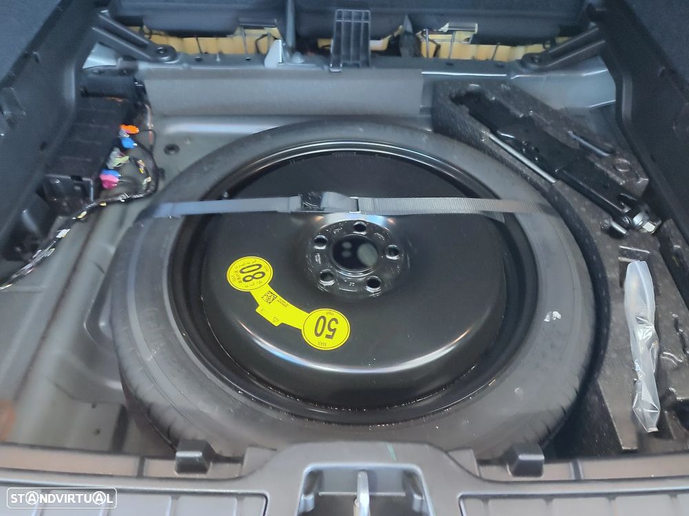 Volvo XC 40 1.5 T3 Momentum Plus Geartronic - 33