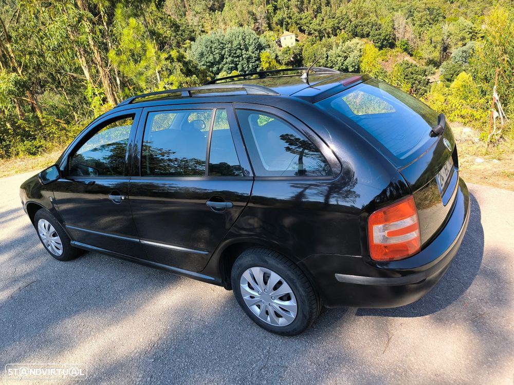 Skoda Fabia Break 1.4 Elegance - 4