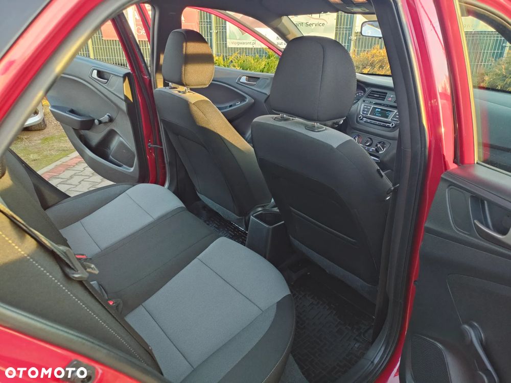 Hyundai i20 1.2 Comfort - 20