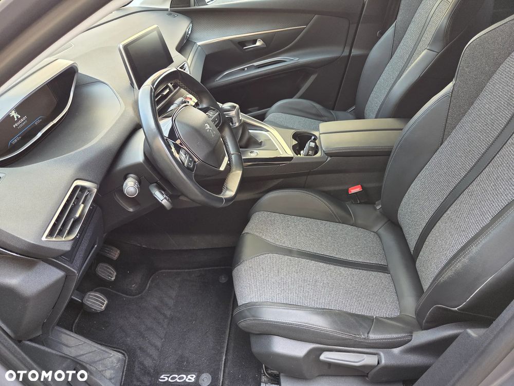 Peugeot 5008 BlueHDi 130 Allure - 17