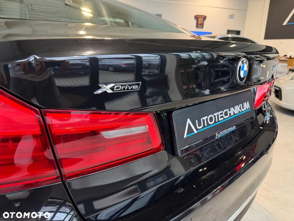 BMW Seria 5 520d xDrive Luxury Line - 28