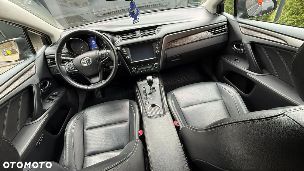 Toyota Avensis 2.0 Prestige MS - 19