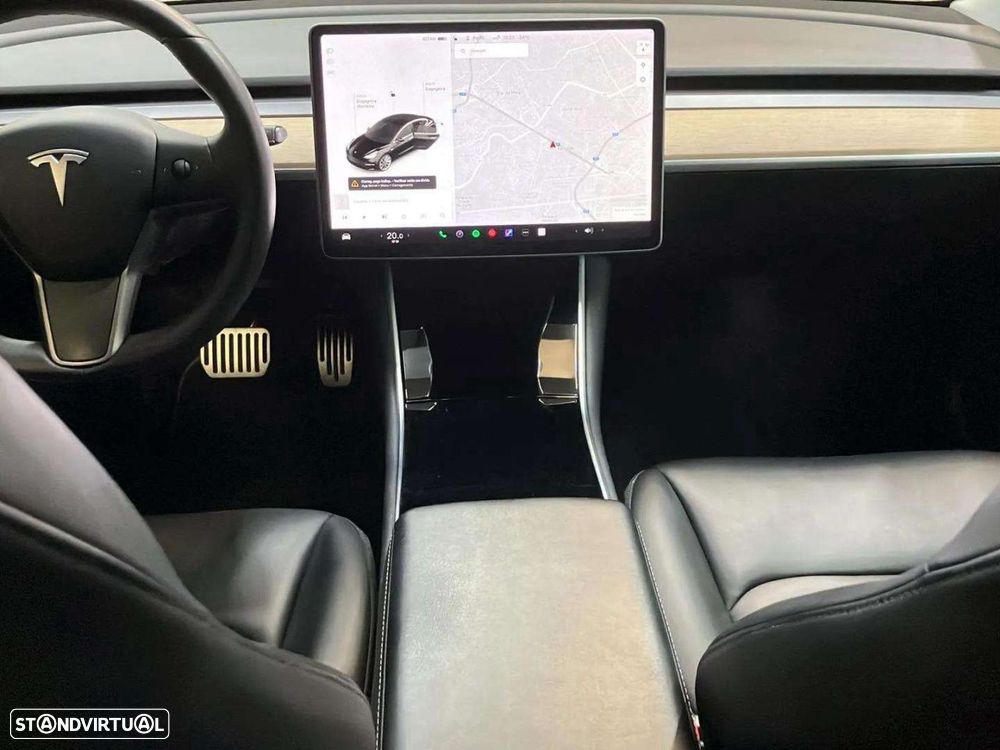 Tesla Model 3 - 10