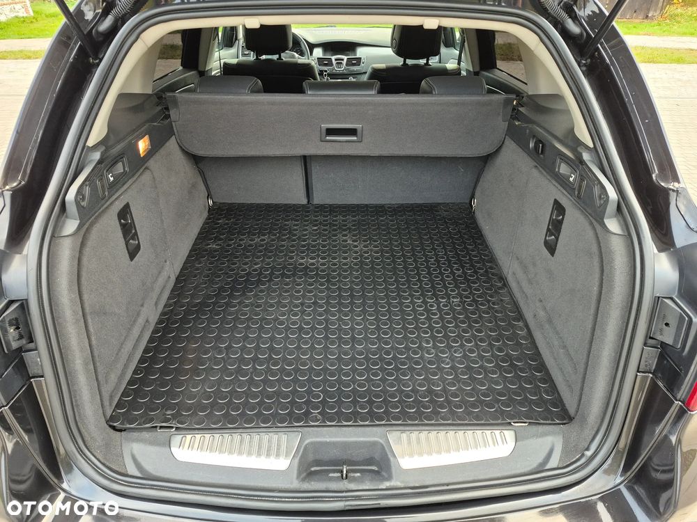 Renault Laguna dCi 110 FAP Bose Edition - 33