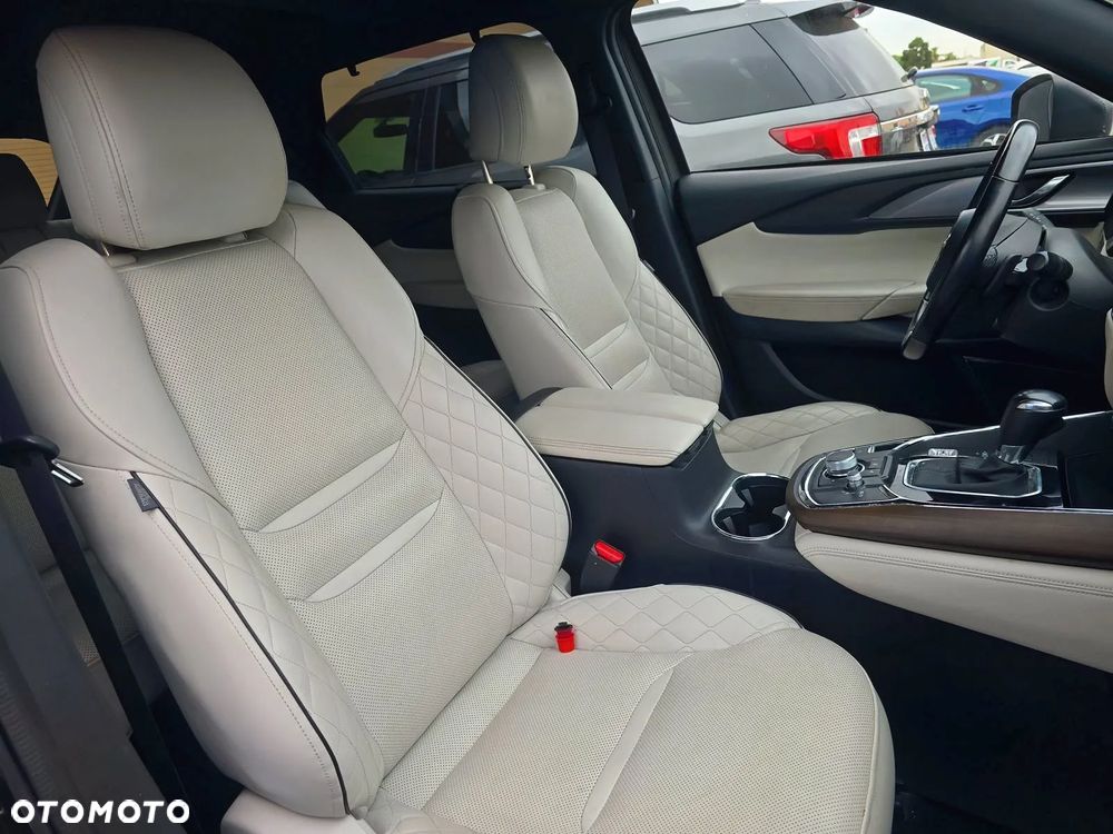 Mazda CX-9 - 11