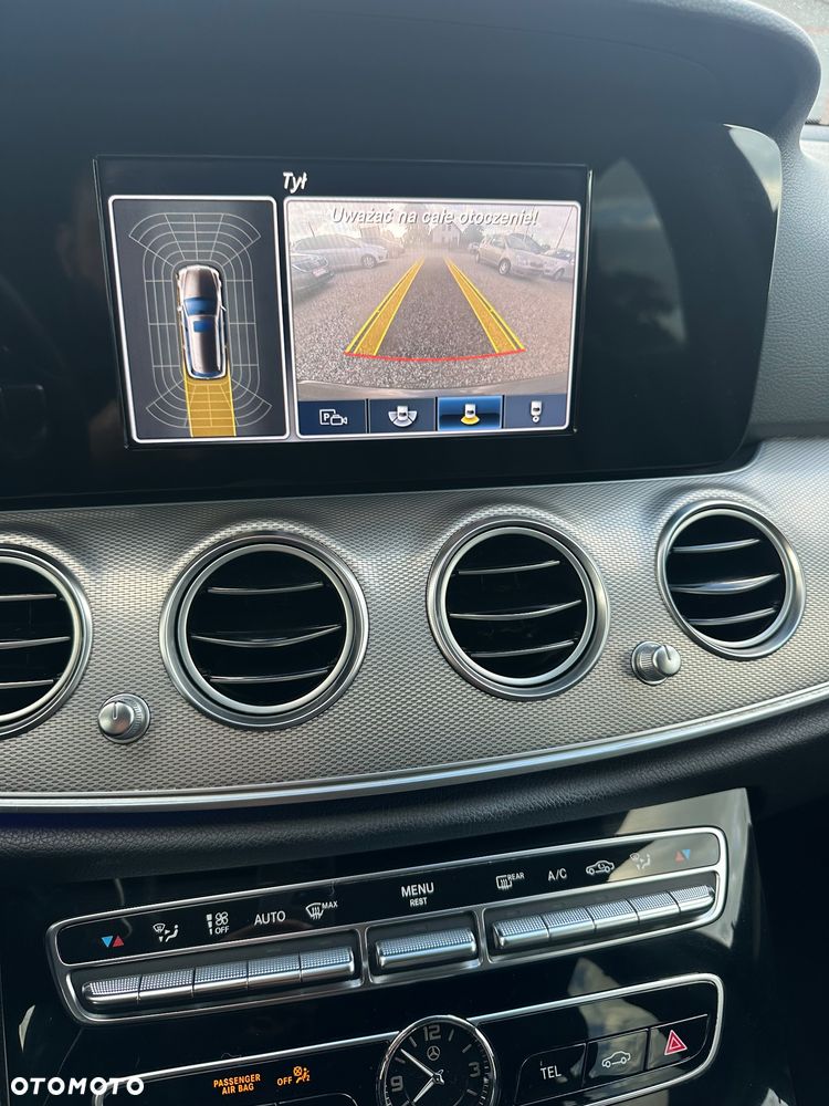 Mercedes-Benz Klasa E 220 d 9G-TRONIC - 33