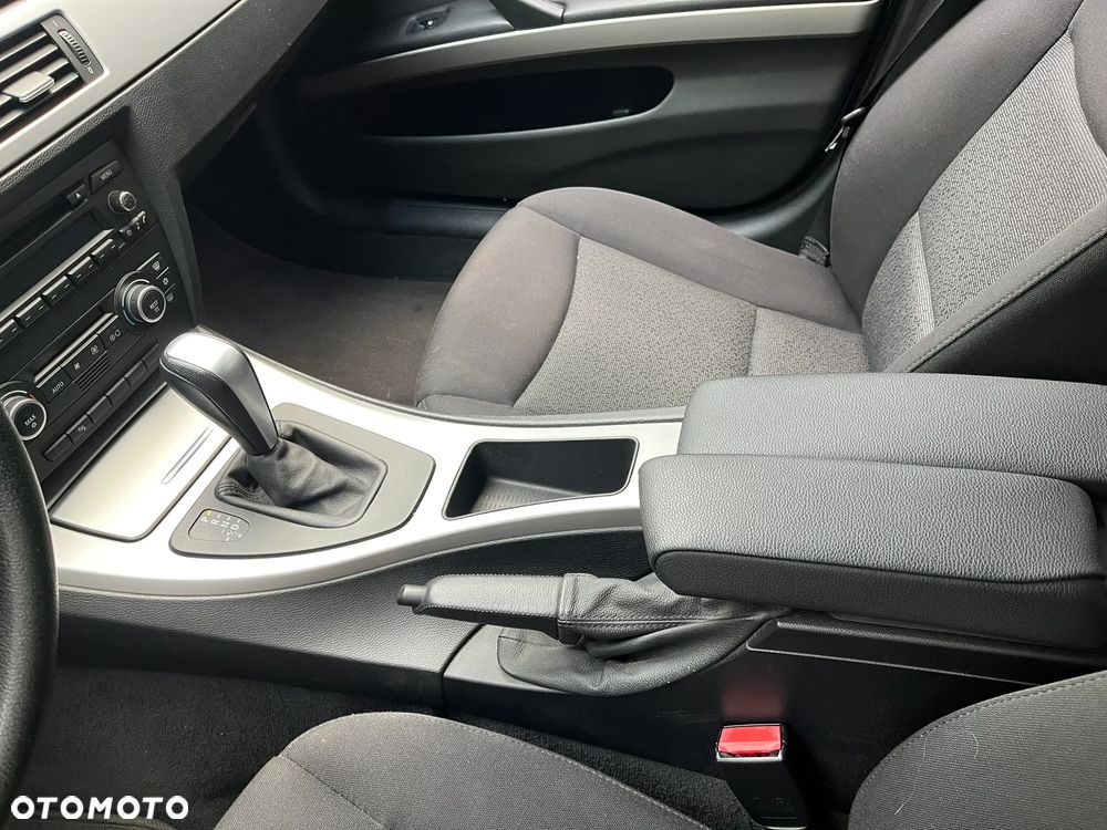 BMW Seria 3 335i - 7