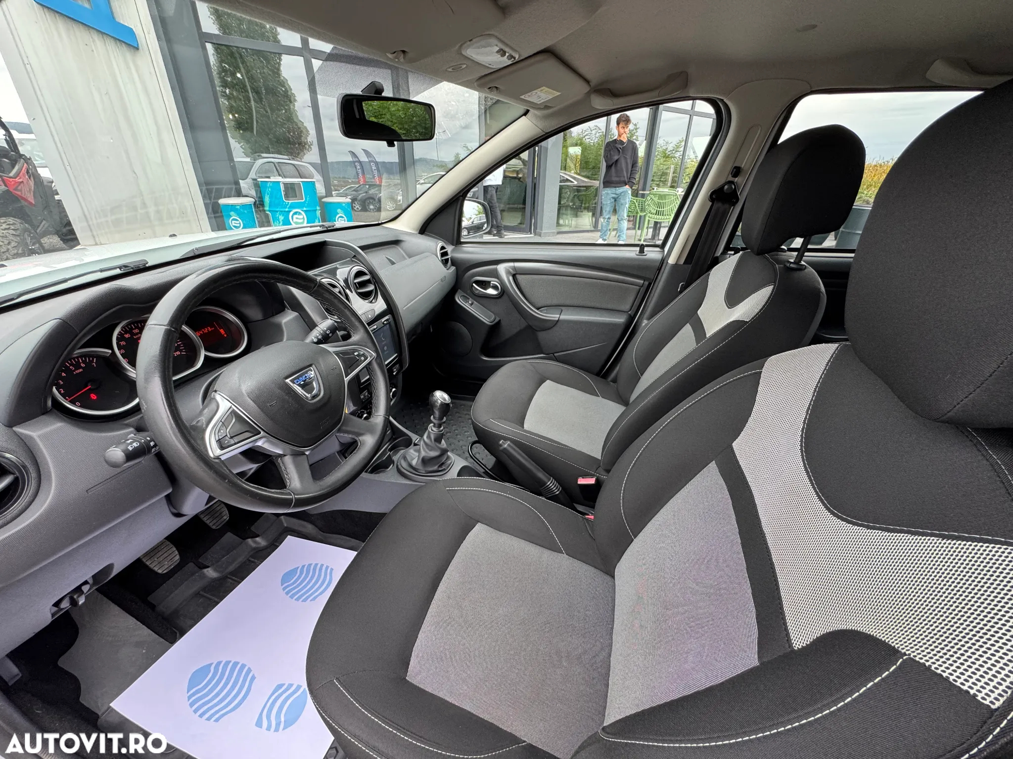 Dacia Duster 1.5 dCi 4x2 Laureate - 12