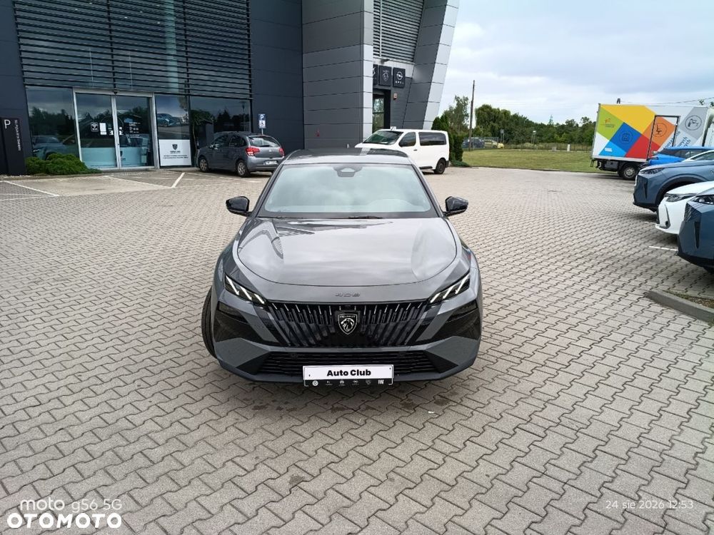 Peugeot 408 - 4