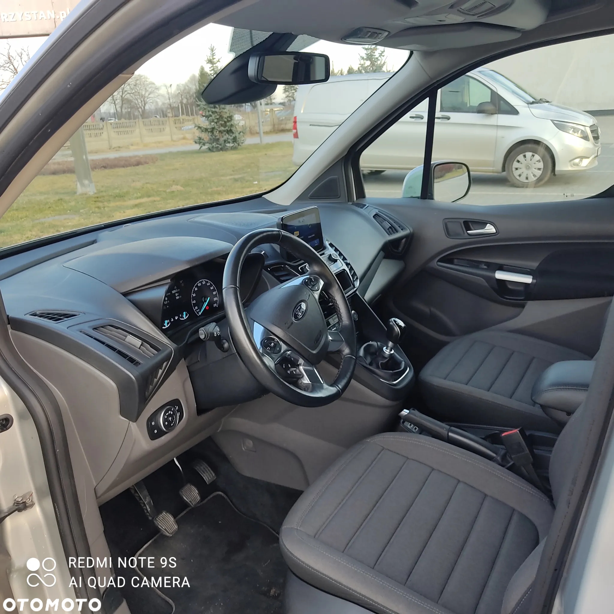 Ford Tourneo Connect Grand - 8