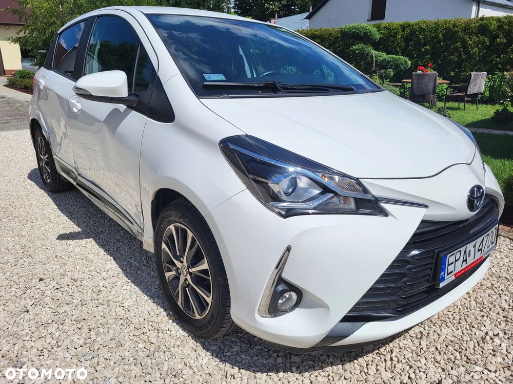 Toyota Yaris 1.5 Premium - 8