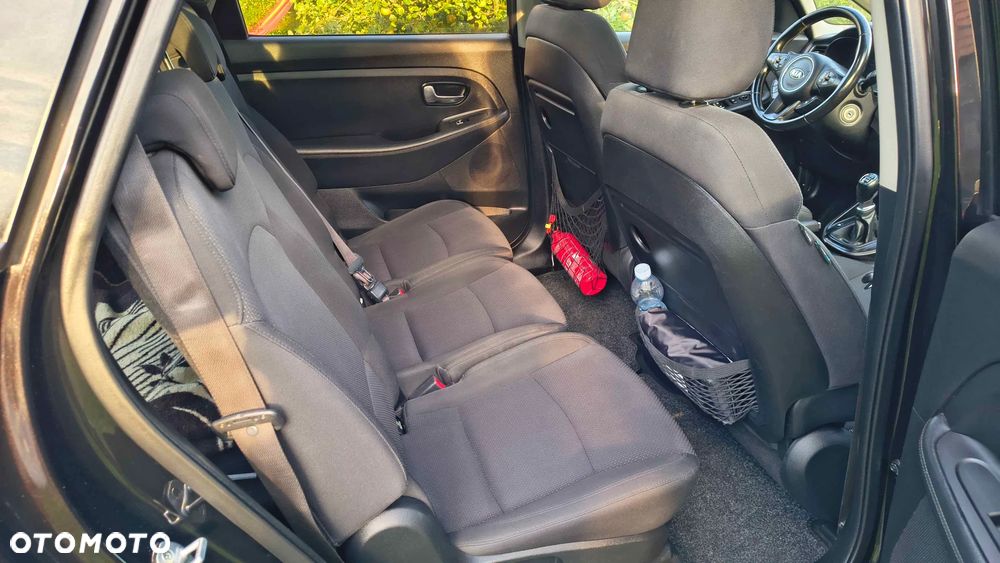 Kia Carens 1.7 CRDi L - 10