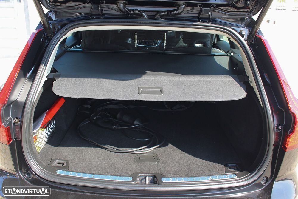 Volvo V60 2.0 T6 AWD TE R-Design Expression - 37
