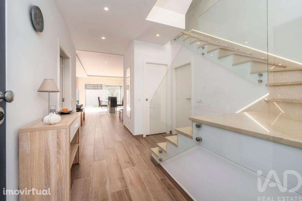 Moradia em banda T3 em Santa Luzia de 159,59 m2 - Grande imagem: 4/40