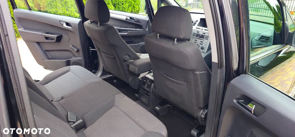 Opel Zafira 1.8 - 12