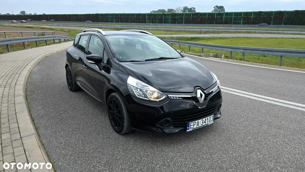 Renault Clio - 11