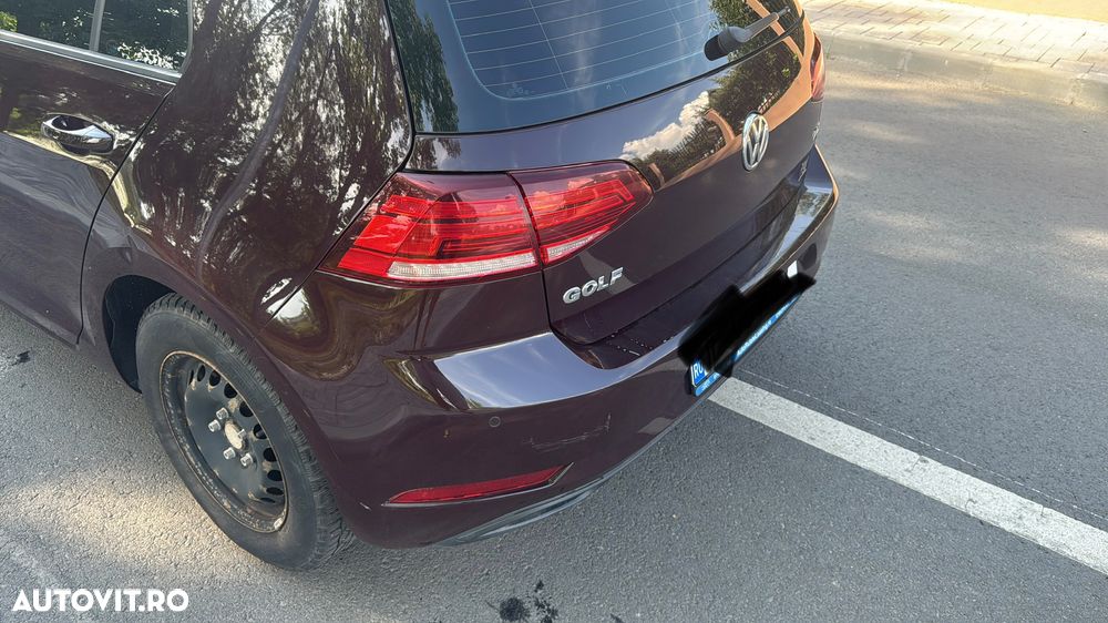 Volkswagen Golf - 4
