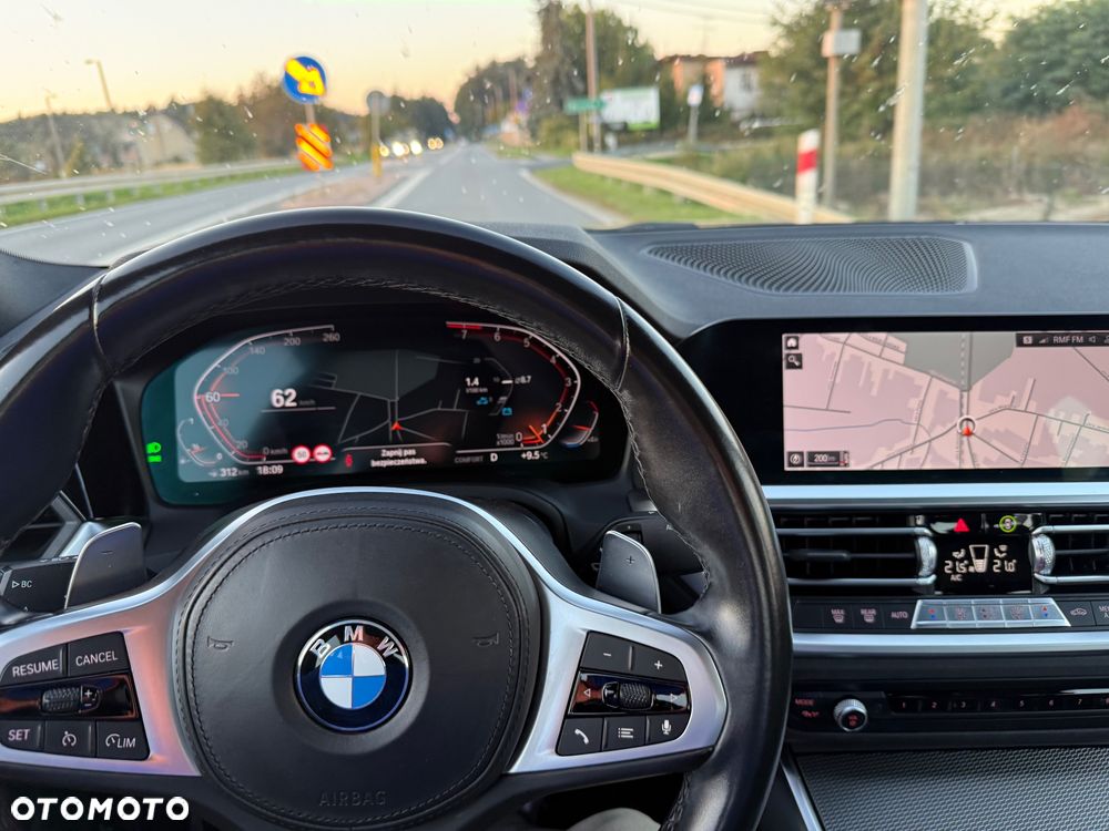 BMW Seria 3 320i M Sport sport - 35