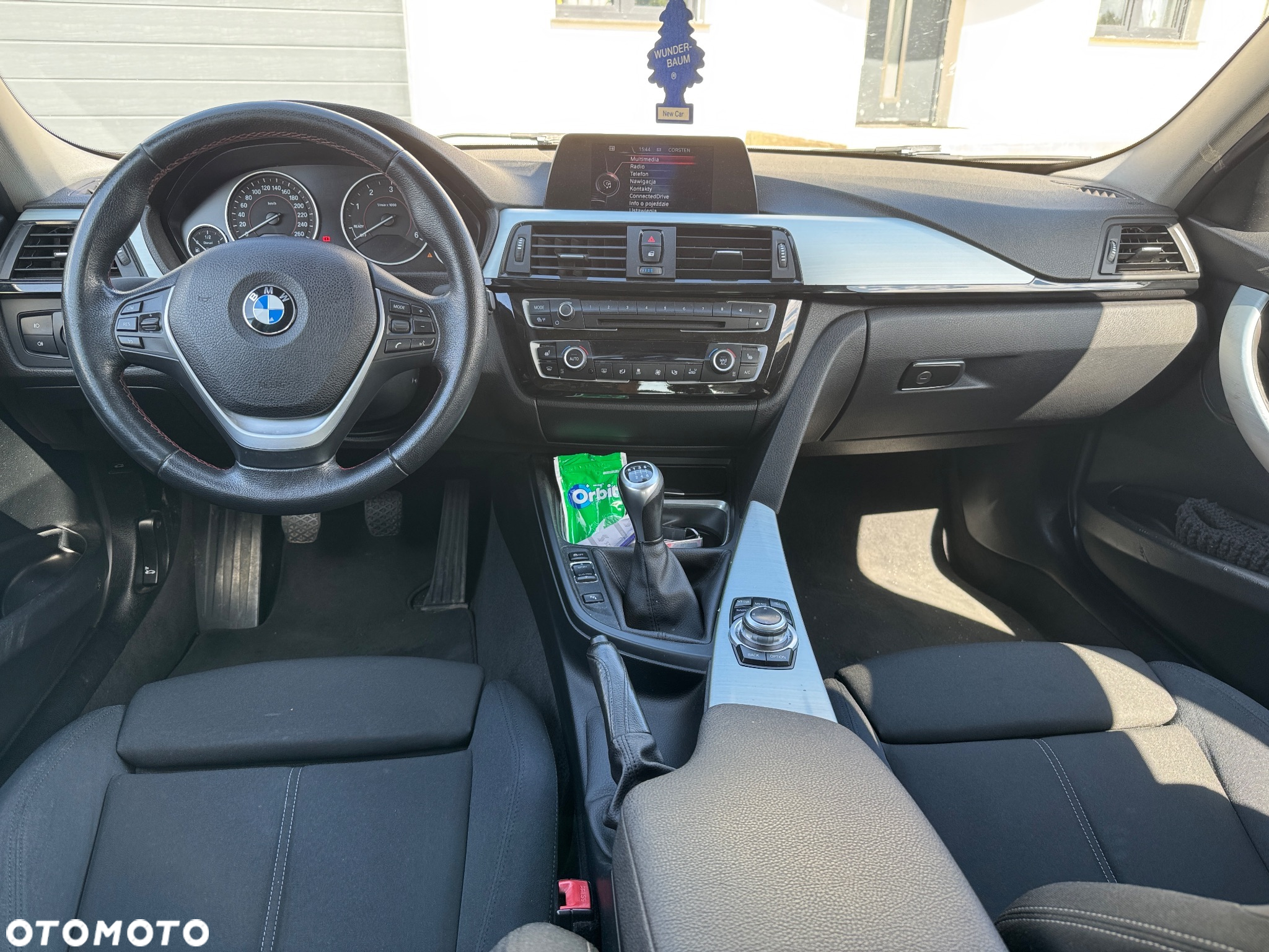 BMW Seria 3 318d Touring Sport Line - 19